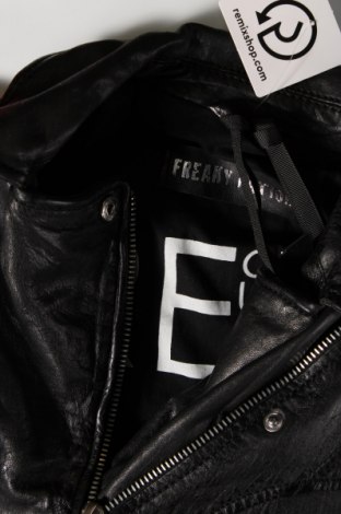Γυναικείο δερμάτινο μπουφάν Freaky Nation, Μέγεθος L, Χρώμα Μαύρο, Τιμή 106,39 €