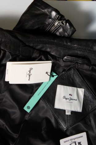 Γυναικείο δερμάτινο μπουφάν Pepe Jeans, Μέγεθος M, Χρώμα Μαύρο, Τιμή 220,76 €