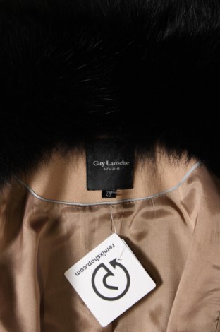 Дамско палто Guy Laroche, Размер M, Цвят Бежов, Цена 69,96 лв.
