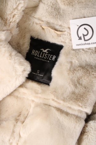 Дамско палто Hollister, Размер S, Цвят Бежов, Цена 58,32 лв.