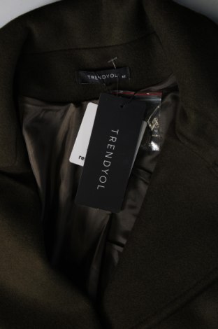 Дамско палто Trendyol, Размер L, Цвят Зелен, Цена 45,15 лв.