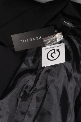 Дамско сако Trendyol, Размер S, Цвят Черен, Цена 41,10 лв.