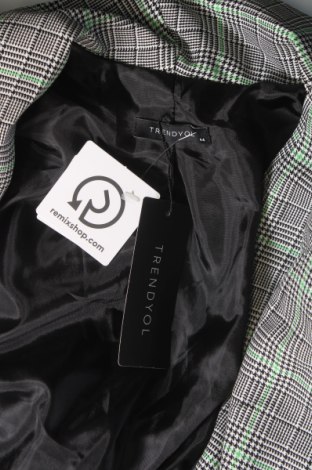 Γυναικείο σακάκι Trendyol, Μέγεθος XL, Χρώμα Πολύχρωμο, Τιμή 10,59 €
