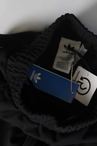 Pantaloni trening de femei Adidas Originals, Mărime XS, Culoare Negru, Preț 183,55 Lei