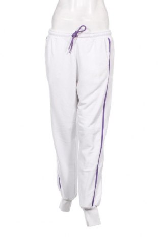 Γυναικείο αθλητικό παντελόνι PUMA, Μέγεθος M, Χρώμα Λευκό, Τιμή 25,36 €