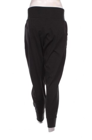 Pantaloni trening de femei Under Armour, Mărime XL, Culoare Negru, Preț 305,92 Lei