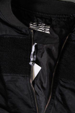 Γυναικείο μπουφάν, Μέγεθος M, Χρώμα Μαύρο, Τιμή 8,02 €