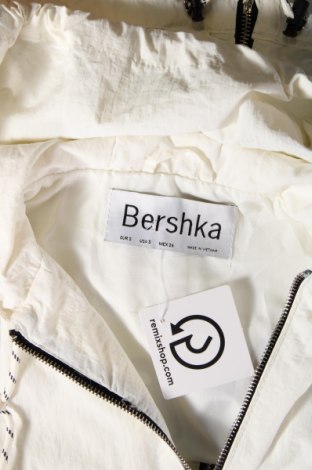 Dámská bunda  Bershka, Velikost S, Barva Bílá, Cena  469,00 Kč