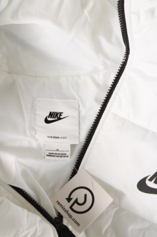 Дамско яке Nike, Размер XXL, Цвят Бял, Цена 219,95 лв.