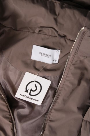 Γυναικείο μπουφάν Reserved, Μέγεθος XS, Χρώμα  Μπέζ, Τιμή 18,60 €