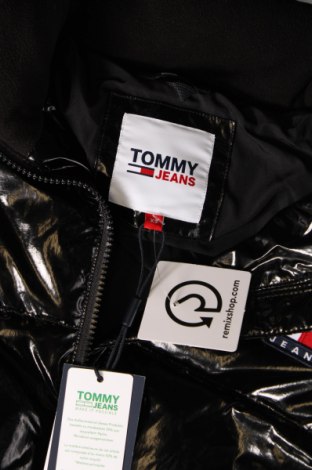 Dámská bunda  Tommy Jeans, Velikost XS, Barva Černá, Cena  5 522,00 Kč