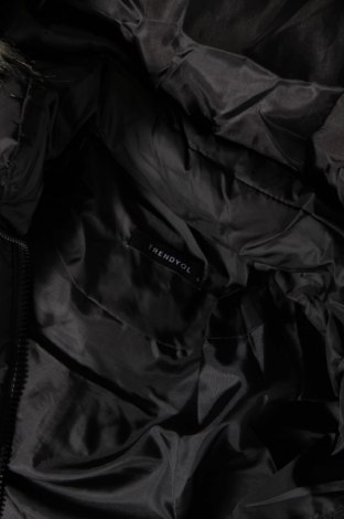 Dámska bunda  Trendyol, Veľkosť S, Farba Čierna, Cena  39,90 €