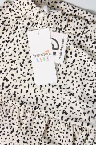 Παιδική φούστα Trendyol, Μέγεθος 7-8y/ 128-134 εκ., Χρώμα Πολύχρωμο, Τιμή 13,64 €