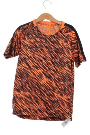 Kinder T-Shirt Nike, Größe 5-6y/ 116-122 cm, Farbe Mehrfarbig, Preis 14,30 €