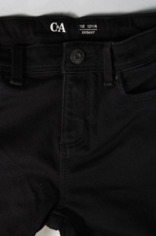 Dziecięce jeansy C&A, Rozmiar 11-12y/ 152-158 cm, Kolor Czarny, Cena 38,83 zł