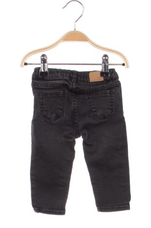 Детски дънки Zara, Размер 6-9m/ 68-74 см, Цвят Сив, Цена 10,28 лв.