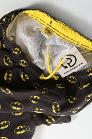 Παιδικό κοντό παντελόνι Batman, Μέγεθος 6-7y/ 122-128 εκ., Χρώμα Μαύρο, Τιμή 3,78 €