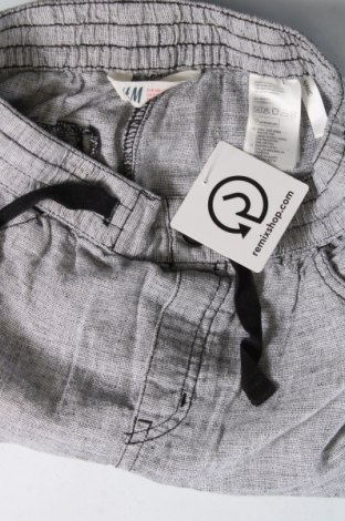 Παιδικό κοντό παντελόνι H&M, Μέγεθος 9-10y/ 140-146 εκ., Χρώμα Γκρί, Τιμή 7,00 €