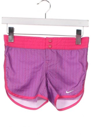 Παιδικό κοντό παντελόνι Nike, Μέγεθος 6-7y/ 122-128 εκ., Χρώμα Πολύχρωμο, Τιμή 14,03 €