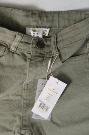 Pantaloni scurți pentru copii The New, Mărime 7-8y/ 128-134 cm, Culoare Verde, Preț 46,97 Lei