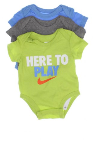 Детски комплект Nike, Размер 1-2m/ 50-56 см, Цвят Многоцветен, Цена 74,26 лв.