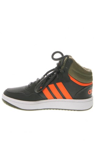 Детски обувки Adidas, Размер 33, Цвят Зелен, Цена 62,00 лв.