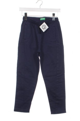 Детски панталон United Colors Of Benetton, Размер 8-9y/ 134-140 см, Цвят Син, Цена 17,60 лв.