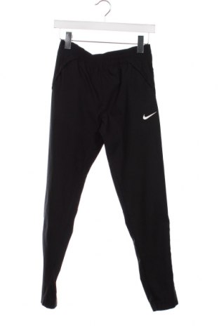 Детско спортно долнище Nike, Размер 11-12y/ 152-158 см, Цвят Черен, Цена 32,00 лв.