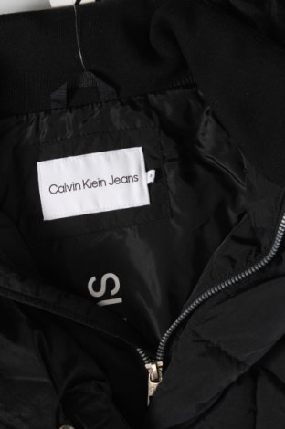 Kinderjacke Calvin Klein Jeans, Größe 9-10y/ 140-146 cm, Farbe Schwarz, Preis € 161,83