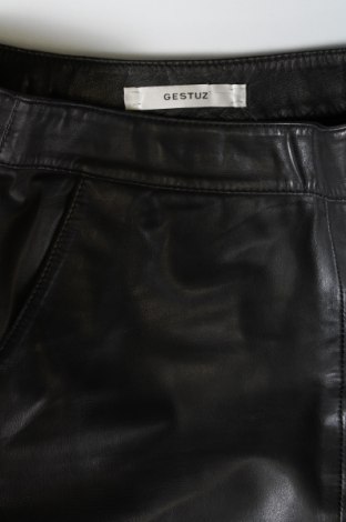 Kožená sukňa  Gestuz, Veľkosť S, Farba Čierna, Cena  43,70 €