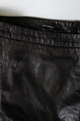 Δερμάτινη φούστα Vero Moda, Μέγεθος M, Χρώμα Μαύρο, Τιμή 28,68 €