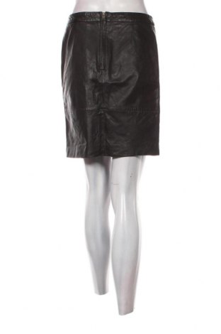 Δερμάτινη φούστα Vero Moda, Μέγεθος M, Χρώμα Μαύρο, Τιμή 28,68 €