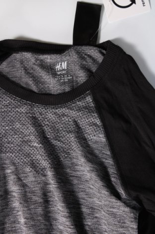 Мъжка блуза H&M Sport, Размер S, Цвят Сив, Цена 23,00 лв.