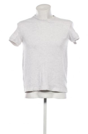 Мъжка тениска Bershka, Размер XS, Цвят Сив, Цена 15,45 лв.