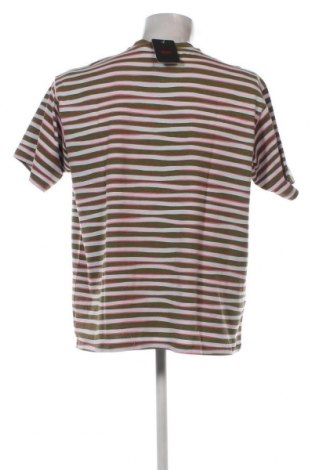 Tricou de bărbați Levi's, Mărime L, Culoare Multicolor, Preț 203,95 Lei