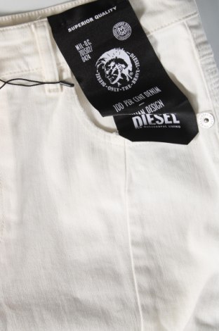 Herren Jeans Diesel, Größe M, Farbe Weiß, Preis € 238,66
