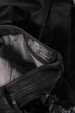 Pánske džínsy  Diesel, Veľkosť M, Farba Čierna, Cena  72,60 €