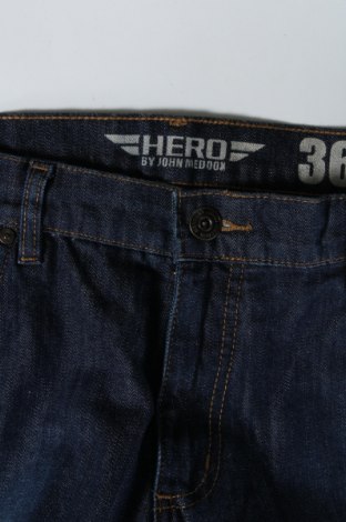 Męskie jeansy HERO by John Medoox, Rozmiar XL, Kolor Niebieski, Cena 123,27 zł
