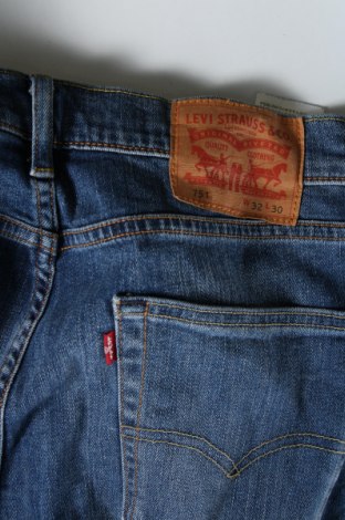 Мъжки дънки Levi's, Размер M, Цвят Син, Цена 75,00 лв.