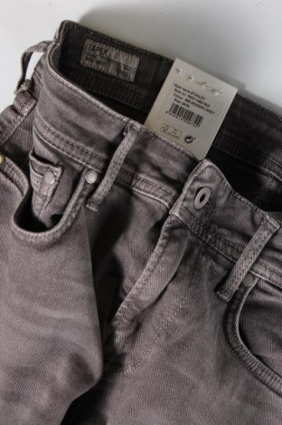 Pánske džínsy  Pepe Jeans, Veľkosť M, Farba Sivá, Cena  45,22 €