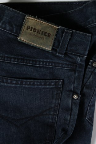 Ανδρικό τζίν Pioneer, Μέγεθος L, Χρώμα Μπλέ, Τιμή 13,69 €