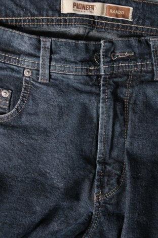 Pánske džínsy  Pioneer, Veľkosť L, Farba Modrá, Cena  13,25 €