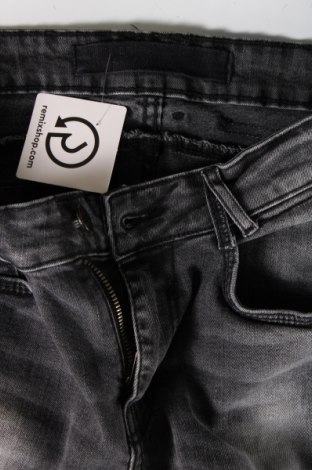 Pánské džíny  Reserved, Velikost M, Barva Černá, Cena  187,00 Kč