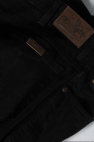 Pánske džínsy  Wrangler, Veľkosť L, Farba Čierna, Cena  39,98 €