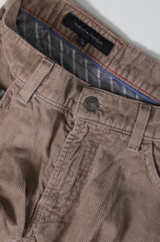 Мъжки джинси Tommy Hilfiger, Размер M, Цвят Кафяв, Цена 51,84 лв.