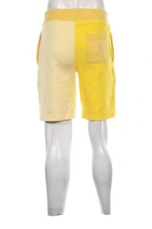 Мъжки къс панталон GUESS x J Balvin, Размер S, Цвят Жълт, Цена 61,00 лв.