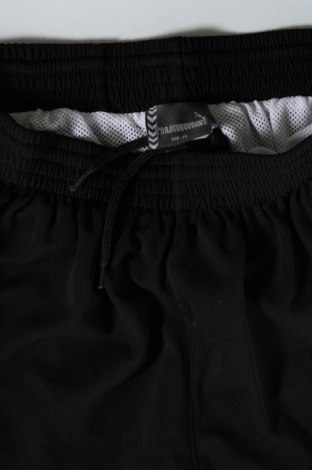 Ανδρικό κοντό παντελόνι Hummel, Μέγεθος XL, Χρώμα Μαύρο, Τιμή 6,18 €