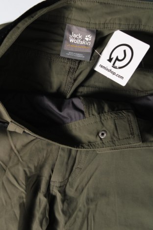 Мъжки къс панталон Jack Wolfskin, Размер XL, Цвят Зелен, Цена 41,00 лв.