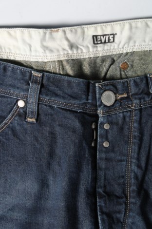 Мъжки къс панталон Levi's, Размер L, Цвят Син, Цена 48,00 лв.