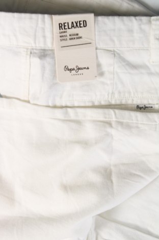 Ανδρικό κοντό παντελόνι Pepe Jeans, Μέγεθος S, Χρώμα Λευκό, Τιμή 47,94 €